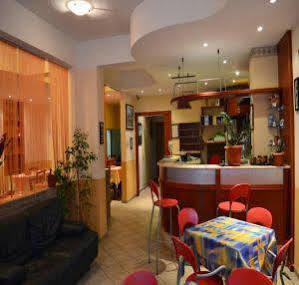 Donau Hotel Римини Екстериор снимка